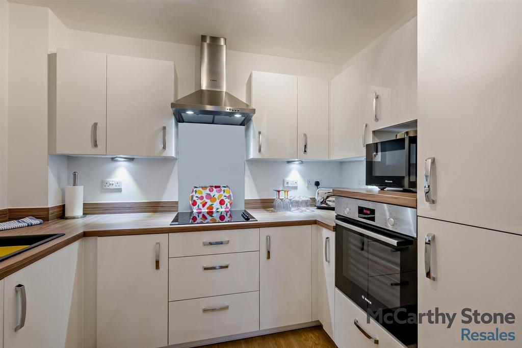 8673038-interior03-800.jpg