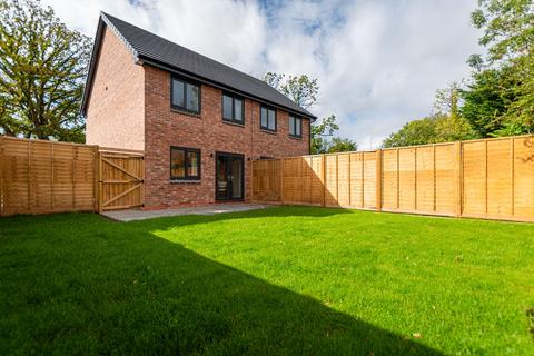3 bedroom semi-detached house for sale, 2 Siren Close, Birchwood, WA3 6JB