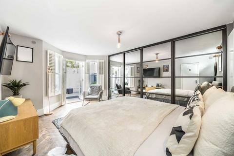 undefined, Saville Road, London W4