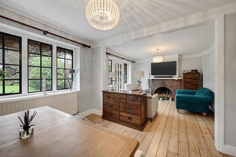 undefined, Cumberland Road, Shortlands, Bromley, BR"