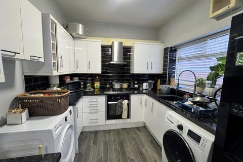 undefined, Ollier Avenue, Longsight