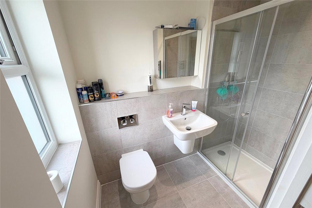 Bedroom Two En Suite