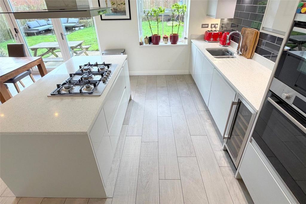 Kitchen (2)