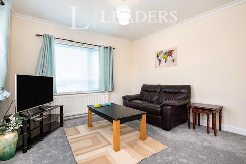 3 bedroom flat to rent, Lisle Court, Brunswick Street, CV31