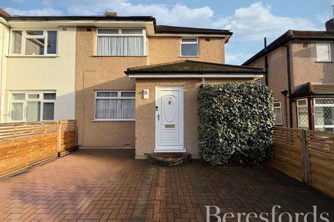 Laburnum Walk, Hornchurch, RM12