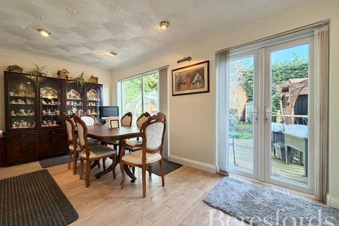 undefined, Laburnum Walk, Hornchurch, RM12