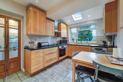 undefined, Commonfield Road, Banstead