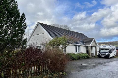 3 bedroom detached house for sale, Deri Road, Glanamman, Ammanford
