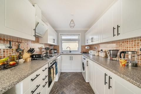 3 bedroom house for sale, Abbey Road, Basingstoke, Hampshire