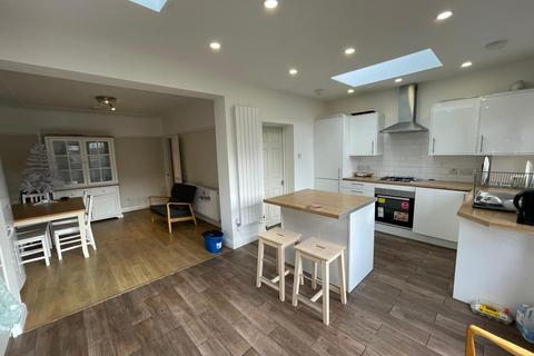 undefined, Balnacraig Avenue