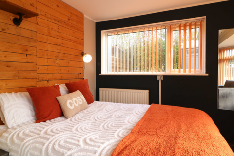 undefined, 32, Lime Road OX2