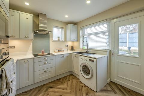 3 bedroom semi-detached house for sale, Farmcroft Road, Stourbridge, DY9 9ER