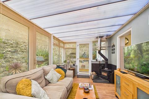 3 bedroom end of terrace house for sale, Buddle Close, Tavistock, Devon
