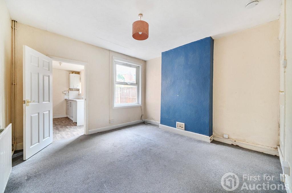 House in Nottingham - View 5