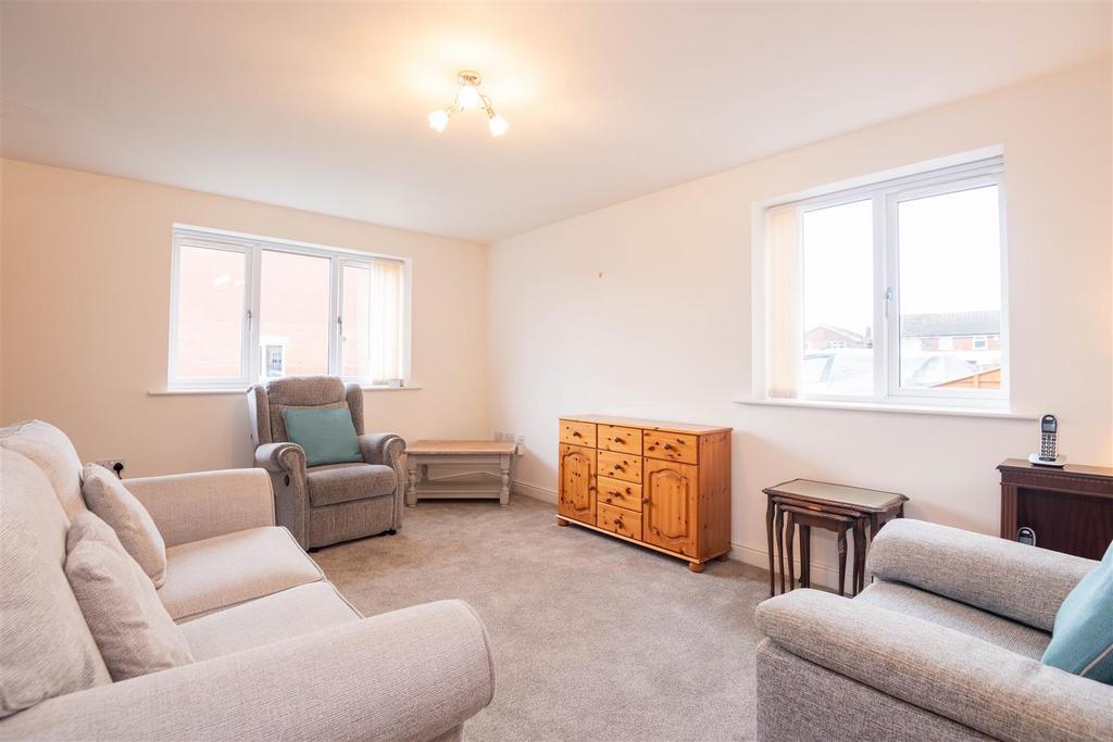 Kitchen / Lounge