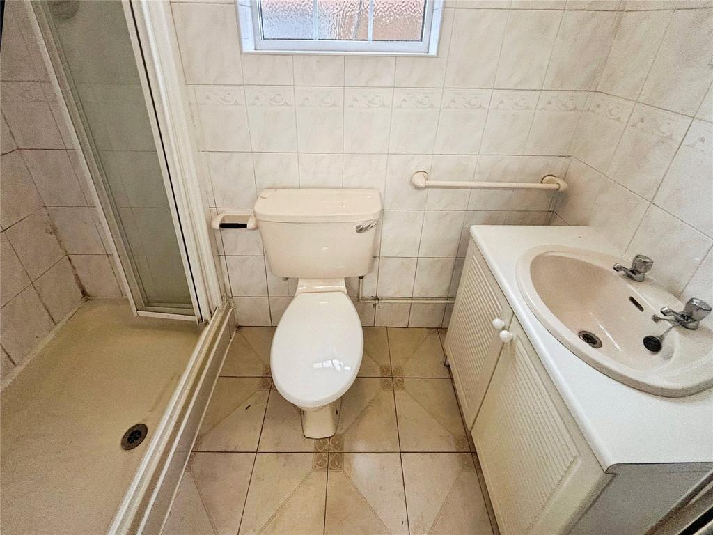 Ground Floorbathroom