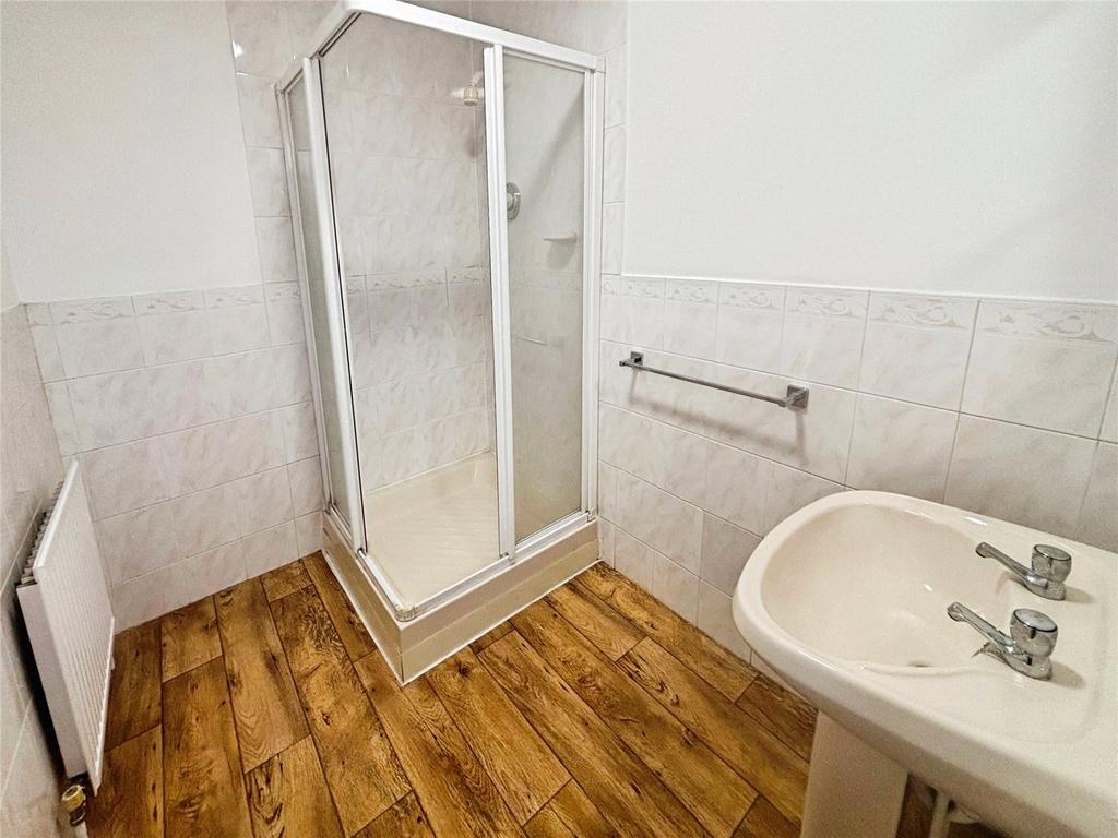 Ground Floor Bathroo