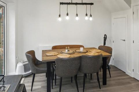 3 bedroom terraced house for sale, Wickets Way, Banbury