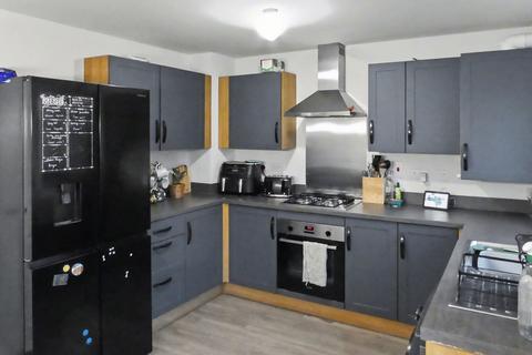 3 bedroom terraced house for sale, Wickets Way, Banbury