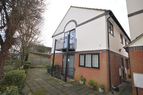 2 bedroom flat to rent, Wharf Road, Aylesbury HP22
