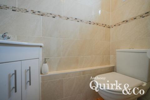 3 bedroom terraced house for sale, The Chilterns, Canvey Island, SS8