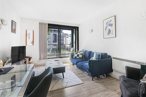 1 bedroom house to rent, Deals Gateway London
