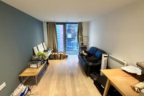 1 bedroom flat to rent, Deals Gateway London