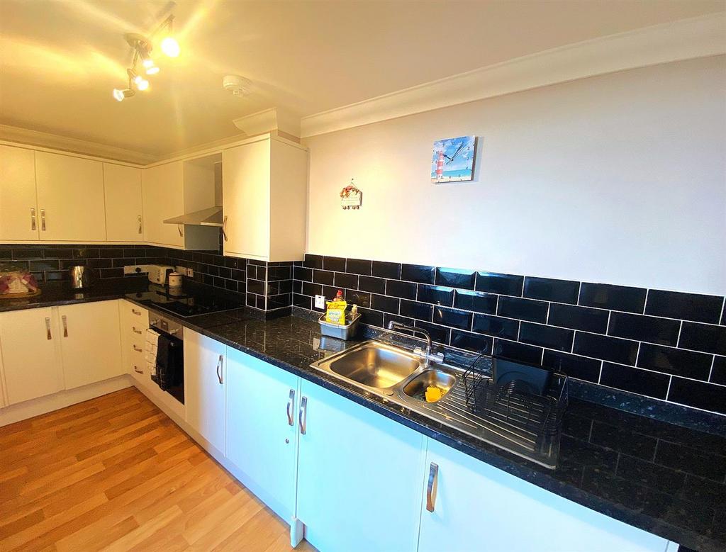 39 Compass House - Kitchen3.jpg