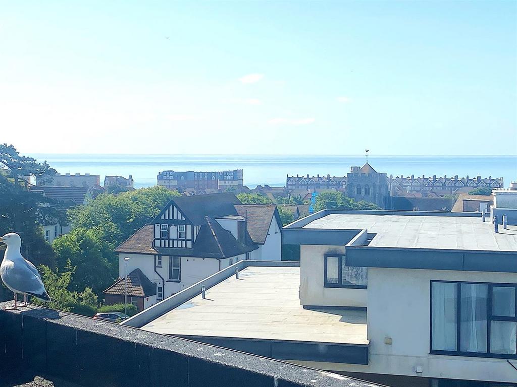 39 Compass House - View3.jpg
