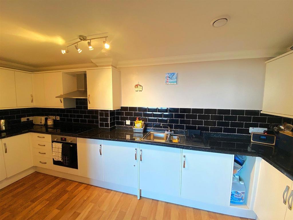 39 Compass House - Kitchen1.jpg