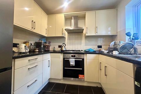 3 bedroom semi-detached house to rent, Champflower, Milton Keynes MK4
