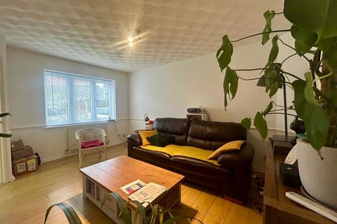 3 bedroom semi-detached house to rent, Champflower, Milton Keynes MK4