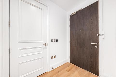 undefined, Whitehall Road, London E4