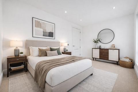 undefined, Whitehall Road, London E4
