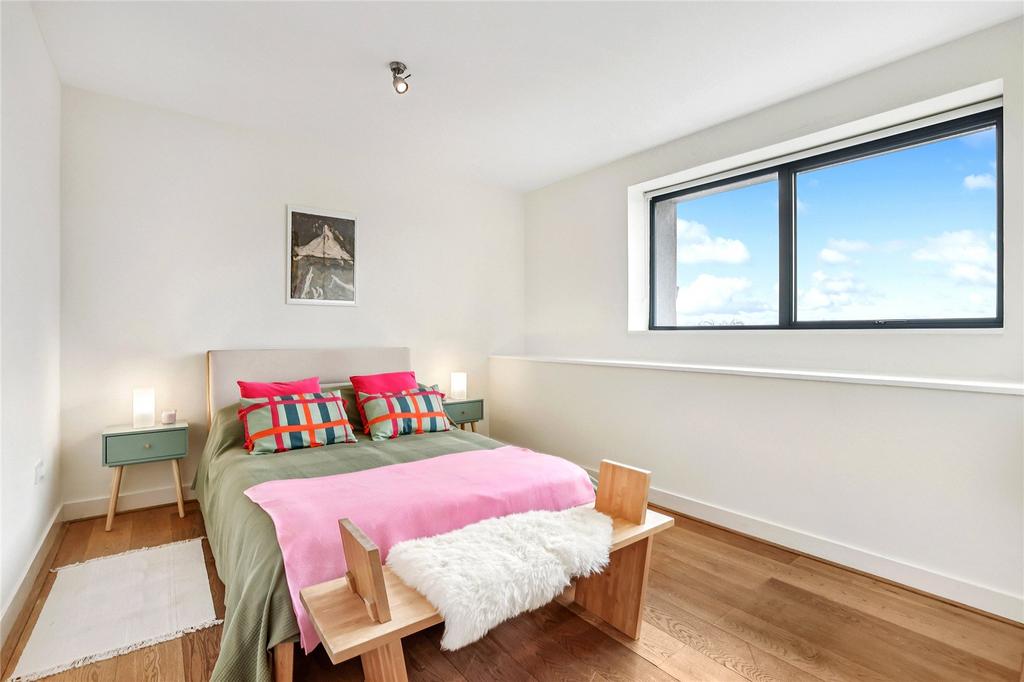 Principal bedroom