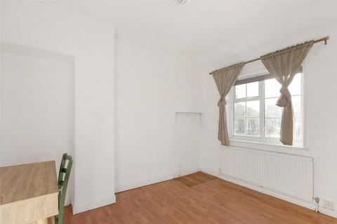 3 bedroom end of terrace house to rent, Bentworth Road, London, W12