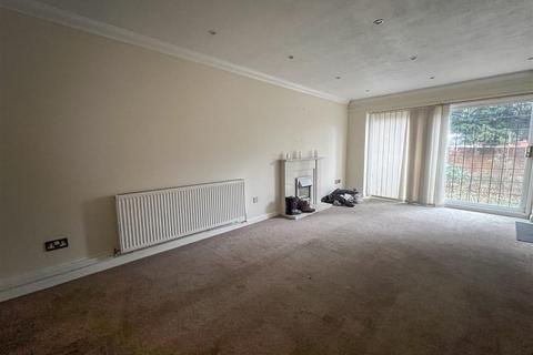 3 bedroom semi-detached house for sale, Dove Close, Birmingham