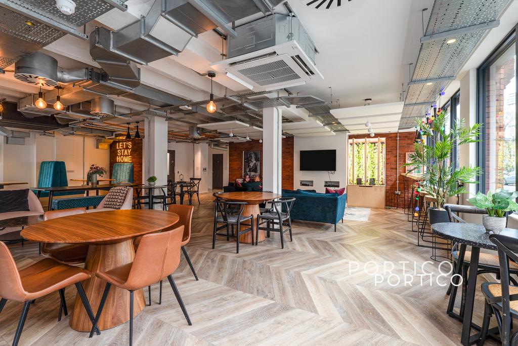 Apartment in London, Stratford - View 2