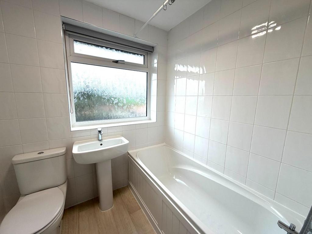 Bathroom.JPG