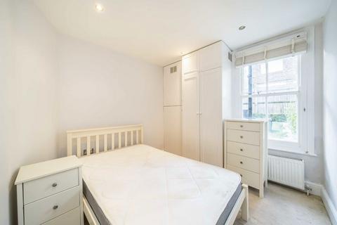 3 bedroom maisonette to rent, Stapleton Road, London SW17
