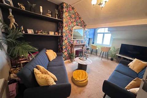 2 bedroom apartment for sale, Esplanade, Scarborough