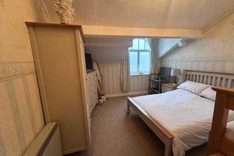 2 bedroom apartment for sale, Esplanade, Scarborough