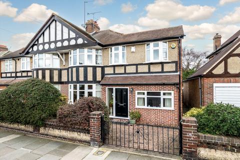 undefined, Montrose Avenue, Twickenham TW2