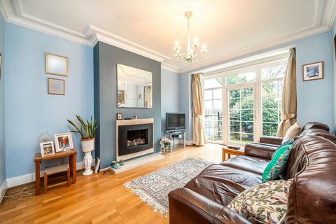 undefined, Montrose Avenue, Twickenham TW2