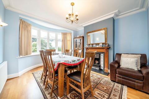 undefined, Montrose Avenue, Twickenham TW2