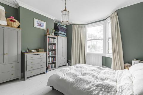 1 bedroom flat for sale, Grosvenor Avenue, East Sheen, SW14