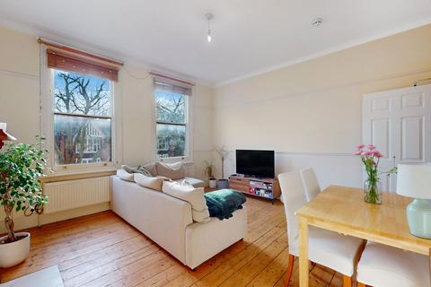 3 bedroom flat to rent, Chiswick High Road, London W4