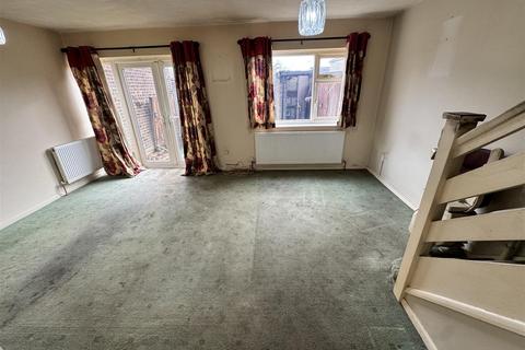 3 bedroom terraced house for sale, Harvest Road, Canvey Island SS8