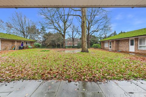 undefined, Dalewood Gardens, Crawley RH10
