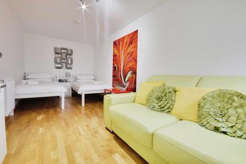 undefined, Western Barn Close, East Sussex TN31